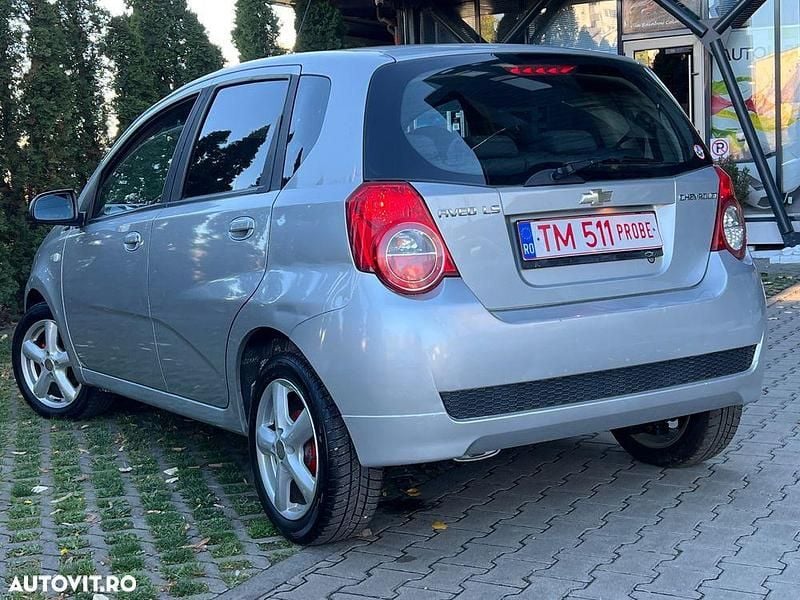 Second-hand Chevrolet Aveo 72 CP (52 kW) 2011 Culoareargint