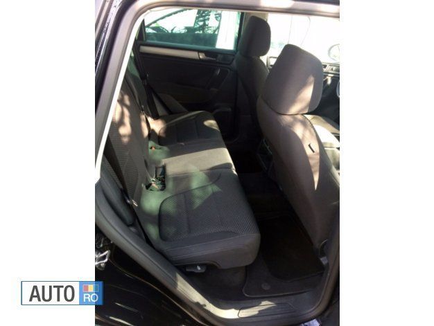 Second-hand VW Touareg 204 CP (150 kW) 2014 Negru SUV