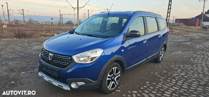 Albastru Utilizat 2020 Dacia Lodgy Stepway Monovolum | 10.900 EUR - Imagine 1/4