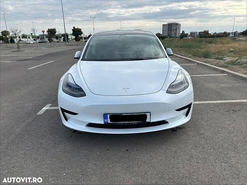 Second-hand Tesla Model 3 208 kW (283 CP) 2023 Culoarealb Berlinǎ
