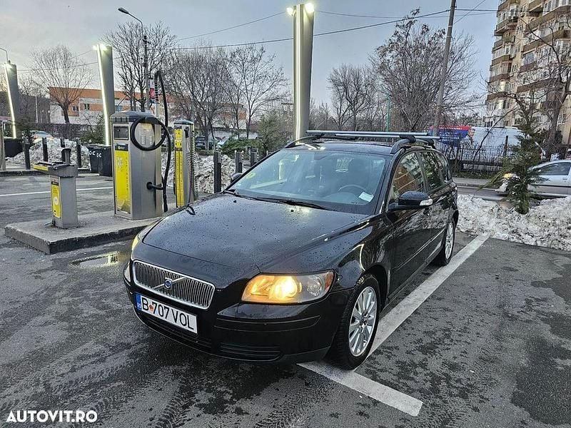 Second-hand Volvo V50 136 CP (100 kW) 2007 Culoarenegru Break