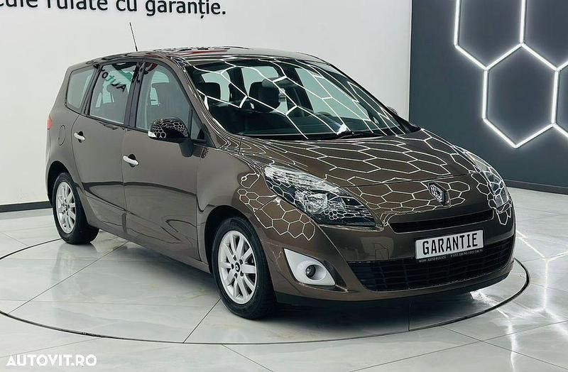 Second-hand Renault Scénic III Dynamique 130 CP (95 kW) 2011 Culoaremaro Monovolum