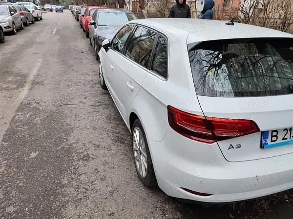 Second-hand Audi A3 110 CP (80 kW) 2020 Alb Berlinǎ
