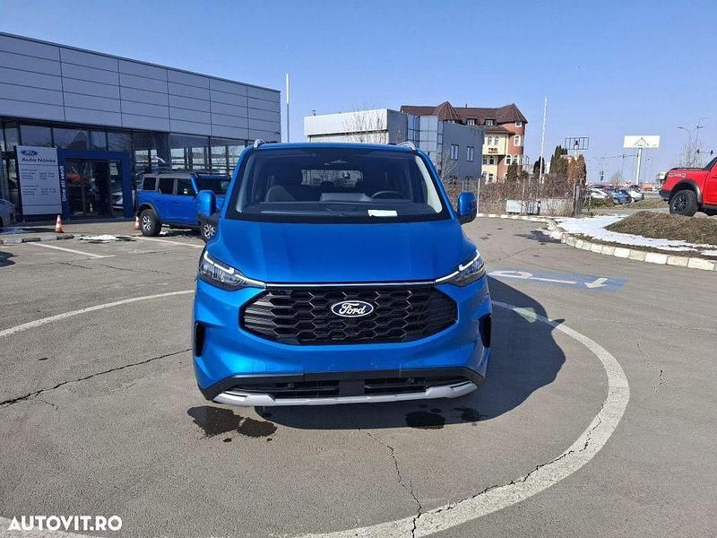 Culoarealbastru Second-hand 2024 Ford Tourneo Monovolum | 53.845 EUR (Scump) - Imagine 1/4