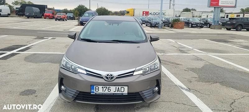 Second-hand Toyota Corolla Anniversary 90 CP (66 kW) 2017 Culoaregri Berlinǎ