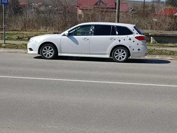 Utilizat 2011 Subaru Legacy Break | 2.000 EUR - Imagine 1/4