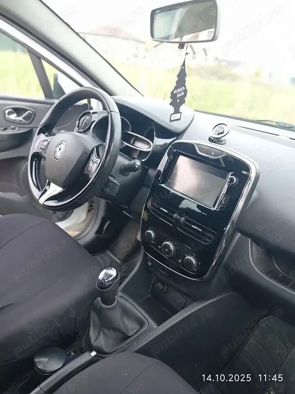 Utilizat 2013 Renault Clio IV Hatchback | 6.300 EUR (Scump) - Imagine 1/4