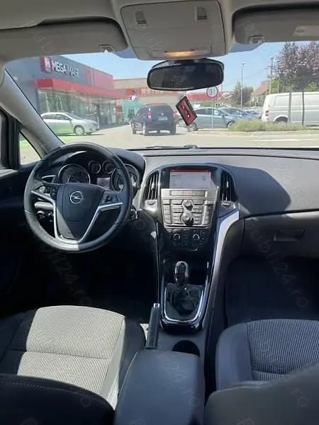Utilizat 2015 Opel Astra Hatchback | 6.200 EUR (Preț OK) - Imagine 1/4