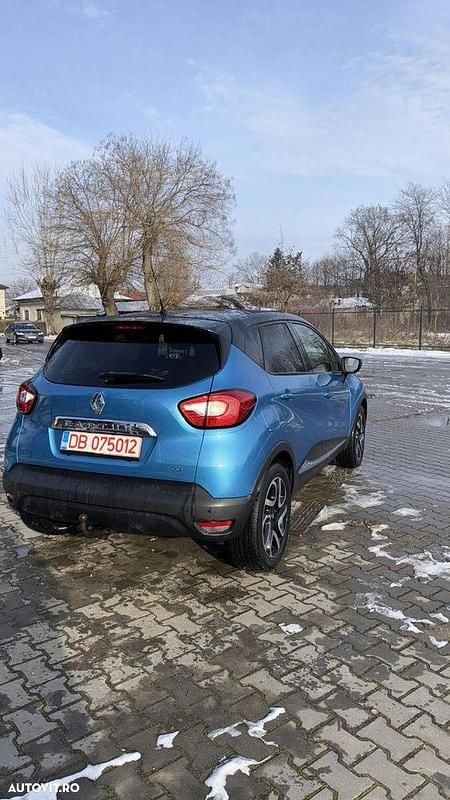 Second-hand Renault Captur Dynamique 90 CP (66 kW) 2014 Culoarealbastru SUV