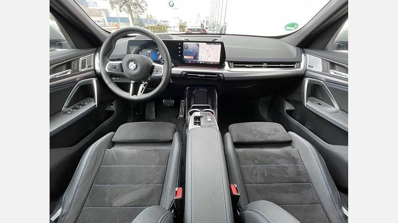 Second-hand BMW X1 Comfort Edition 204 CP (150 kW) 2025 Argintiu space metalizat metalizat SUV