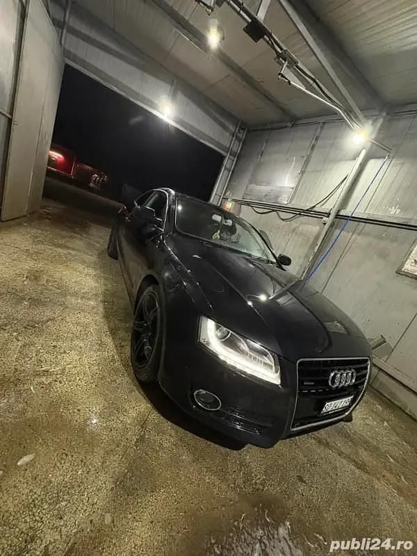 Utilizat 2010 Audi A5 Coupe | 5.499 EUR (Super Preț) - Imagine 1/4