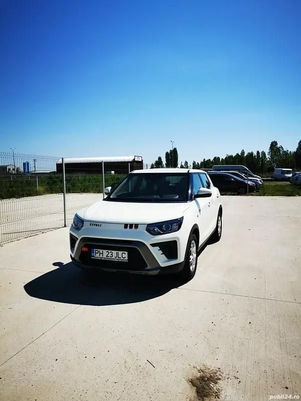 Alb Utilizat 2024 Ssangyong (KGM) Tivoli SUV | 15.750 EUR (Preț OK) - Imagine 1/4