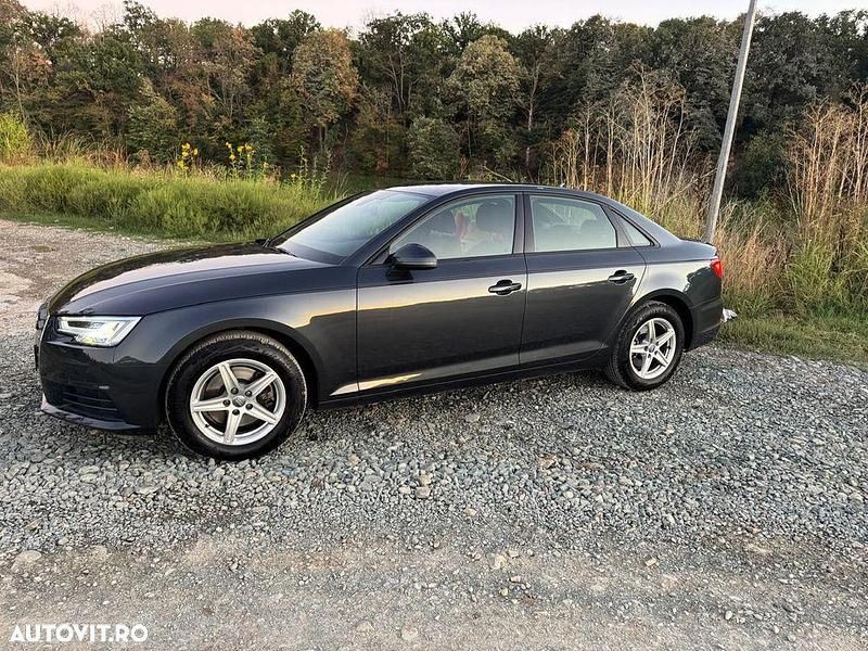 Second-hand Audi A4 Design 150 CP (110 kW) 2019 Culoaregri Berlinǎ