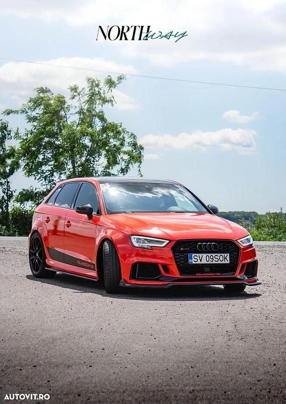Culoarerosu Utilizat 2018 Audi RS3 Comfort Berlinǎ | 39.950 EUR - Imagine 1/4
