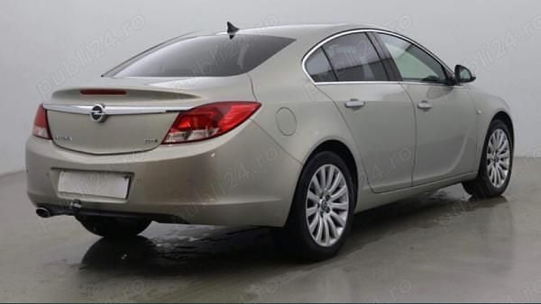 Second-hand Opel Insignia 131 CP (96 kW) 2010 Auriu Berlinǎ