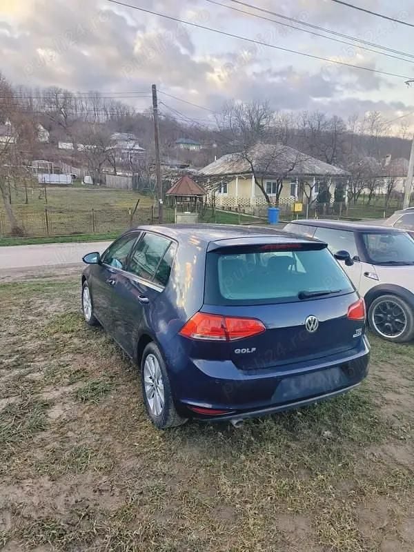 Second-hand VW Golf VII 110 CP (80 kW) 2015 Albastru Berlinǎ