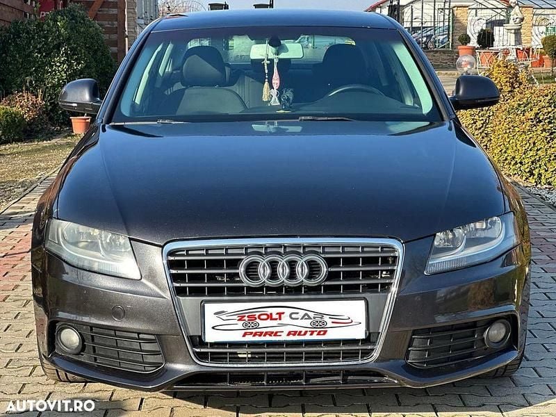 Second-hand Audi A4 170 CP (125 kW) 2009 Culoaregri Berlinǎ