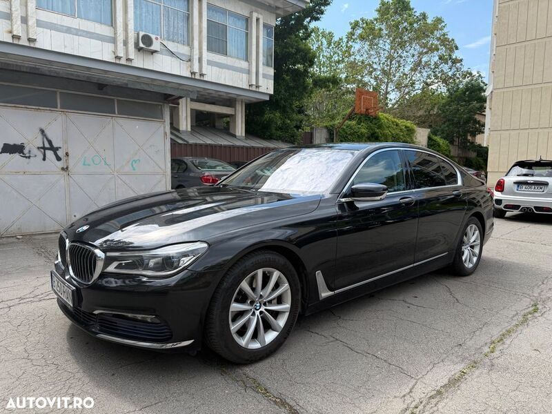 Second-hand BMW 730 Comfort Edition 265 CP (194 kW) 2016 Negru Berlinǎ