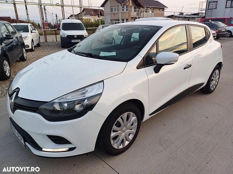 Culoarealb Utilizat 2020 Renault Clio V Life Hatchback | 7.799 EUR (Preț OK) - Imagine 1/4