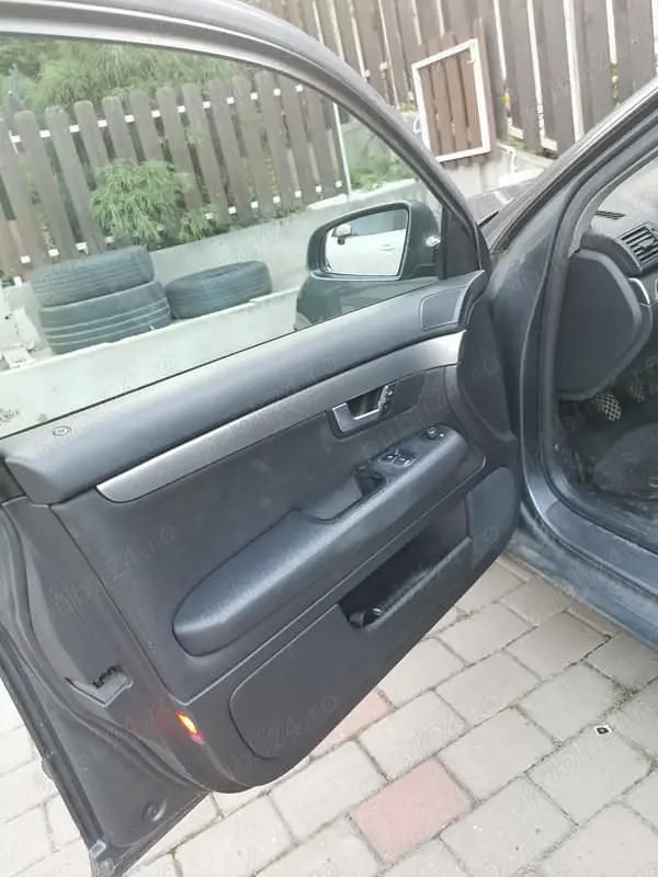 Utilizat 2002 Audi A4 Berlinǎ | 1.700 EUR (Preț OK) - Imagine 1/3