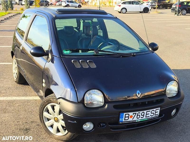 Second-hand Renault Twingo 74 CP (54 kW) 2003 Culoarealbastru Hatchback