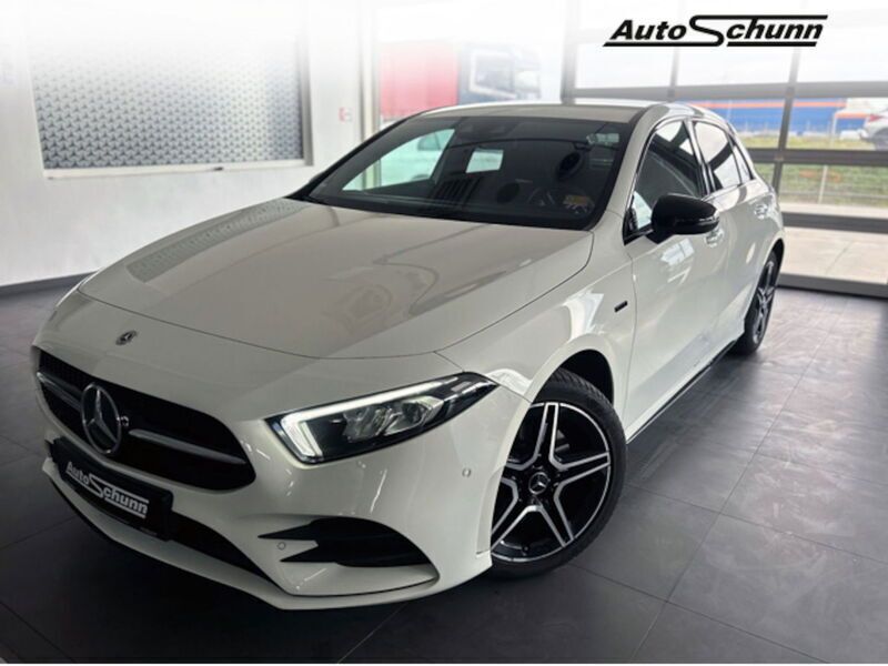 Utilizat 2020 Mercedes A250 AMG line Hatchback | 22.990 EUR (Preț OK) - Imagine 1/4