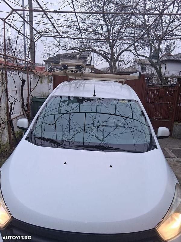 Culoarealb Utilizat 2014 Dacia Dokker Lauréate Monovolum | 5.499 EUR (Preț OK) - Imagine 1/4