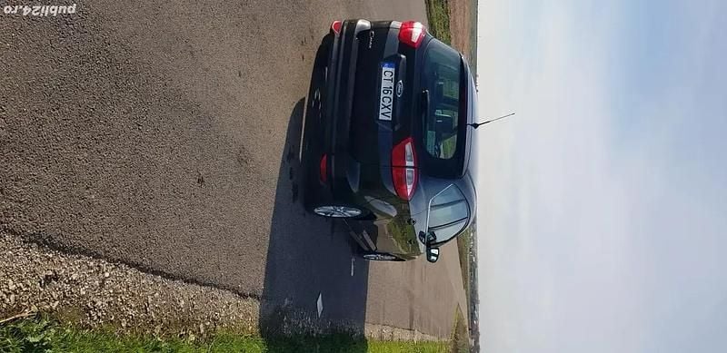 Second-hand Ford C-MAX Titanium 116 CP (85 kW) 2015 Negru Monovolum