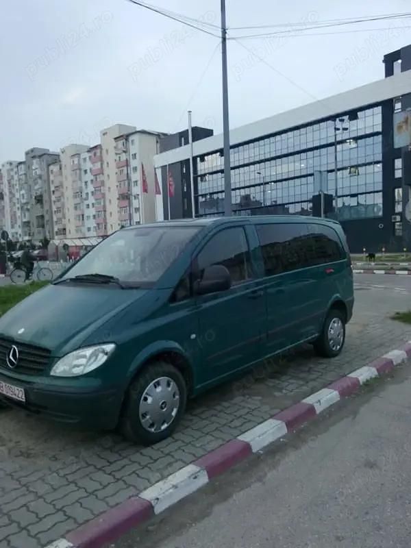 Utilizat 2004 Mercedes Vito Monovolum | 4.999 EUR (Scump) - Imagine 1/4