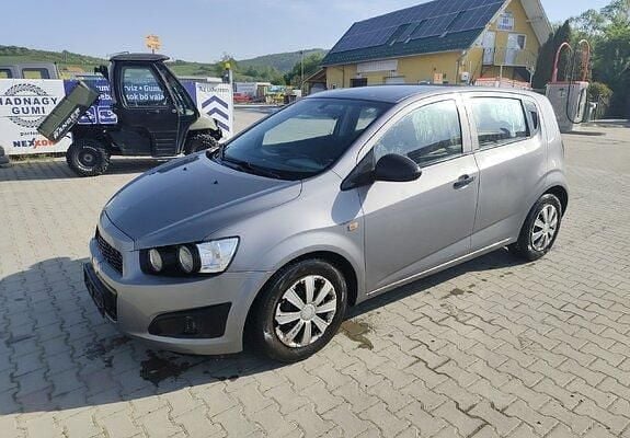Gri Utilizat 2013 Chevrolet Aveo Berlinǎ | 3.200 EUR - Imagine 1/4