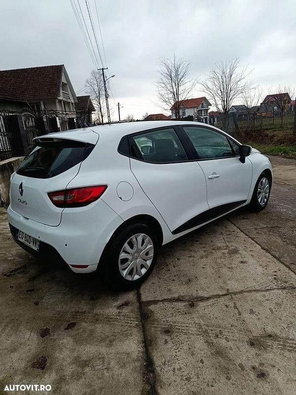 Second-hand Renault Clio IV 90 CP (66 kW) 2017 Culoarealb