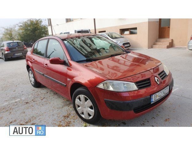 Rosu Utilizat 2005 Renault Mégane II Berlinǎ | 2.200 EUR (Puțin scump) - Imagine 1/4