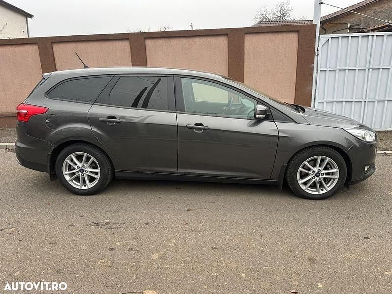 Culoaregri Utilizat 2017 Ford Focus Trend Break | 7.650 EUR (Preț bun) - Imagine 1/4