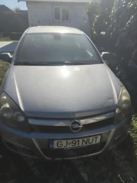 Utilizat 2004 Opel Astra Hatchback | 850 EUR (Preț bun) - Imagine 1/4