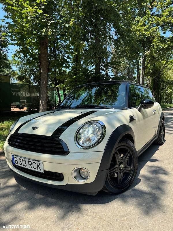 Bej Utilizat 2008 Mini Cooper Hatchback | 6.900 EUR - Imagine 1/4