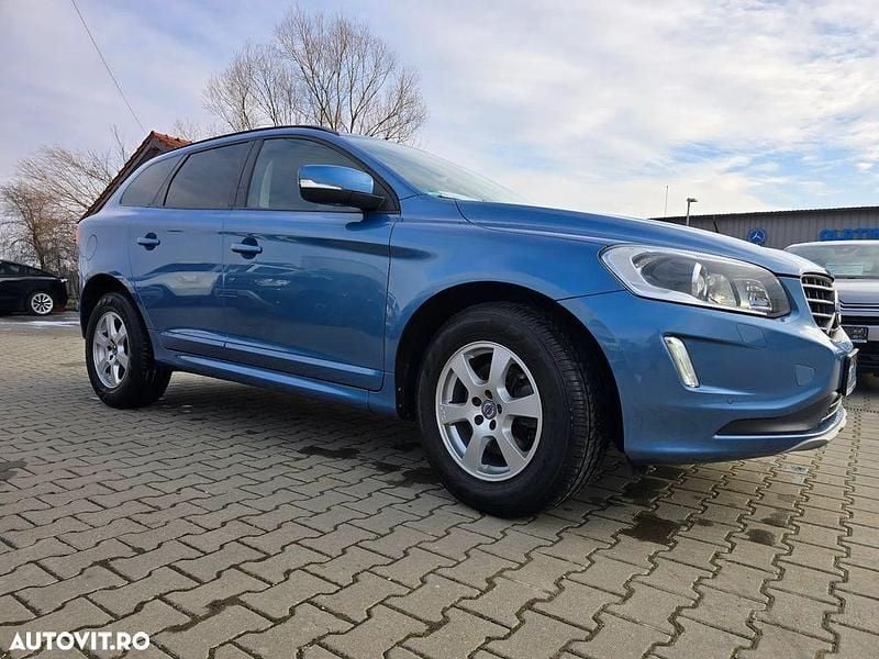 Second-hand Volvo XC60 149 CP (109 kW) 2017 Culoarealbastru SUV