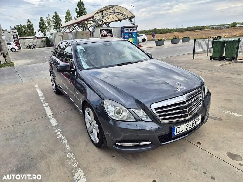 Culoaregri Utilizat 2011 Mercedes E250 Berlinǎ | 8.500 EUR (Preț bun) - Imagine 1/4