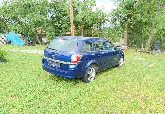 Second-hand Opel Astra 110 CP (80 kW) 2008 Albastru Break