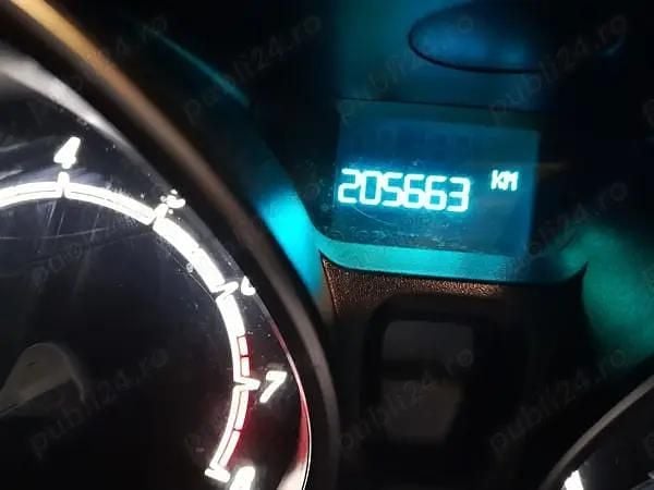 Second-hand Ford Fiesta 120 CP (88 kW) 2013 Hatchback