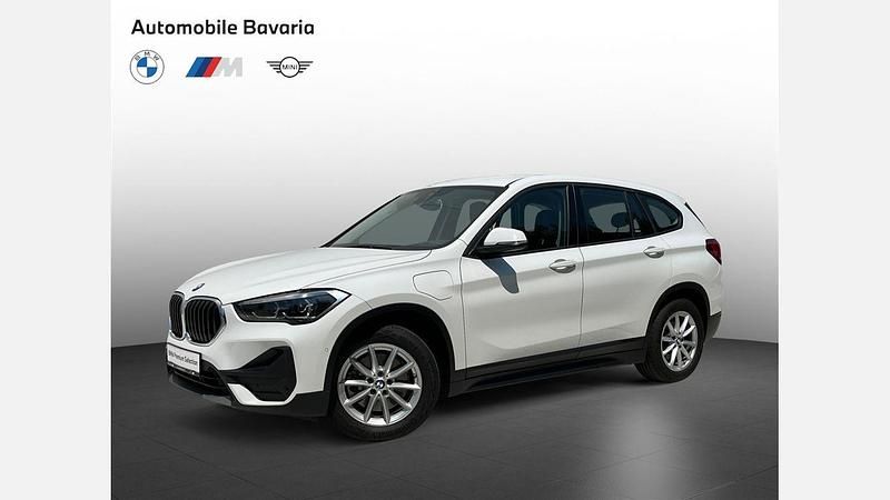 Alpine white 3 Utilizat 2021 BMW X1 Advantage SUV | 28.179 EUR (Scump) - Imagine 1/4
