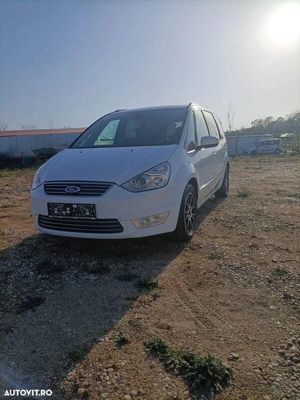 Alb Utilizat 2014 Ford Galaxy Monovolum | 3.700 EUR (Super Preț) - Imagine 1/4