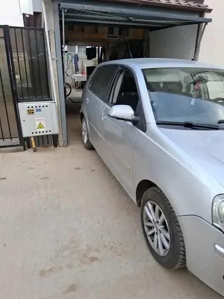 Utilizat 2008 VW Polo Hatchback | 2.150 EUR (Preț OK) - Imagine 1/4