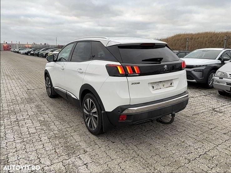 Second-hand Peugeot 3008 Allure 131 CP (96 kW) 2018 Culoarealb SUV
