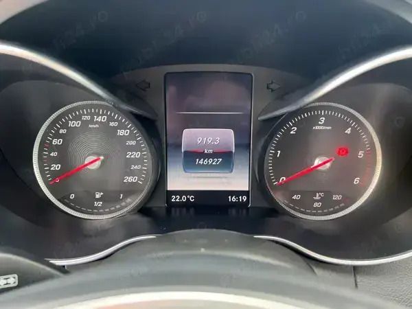 Utilizat 2015 Mercedes C180 Berlinǎ | 16.500 EUR - Imagine 1/4