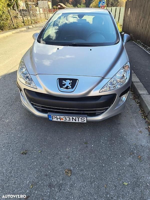 Culoareargint Utilizat 2008 Peugeot 308 Hatchback | 3.200 EUR (Puțin scump) - Imagine 1/4