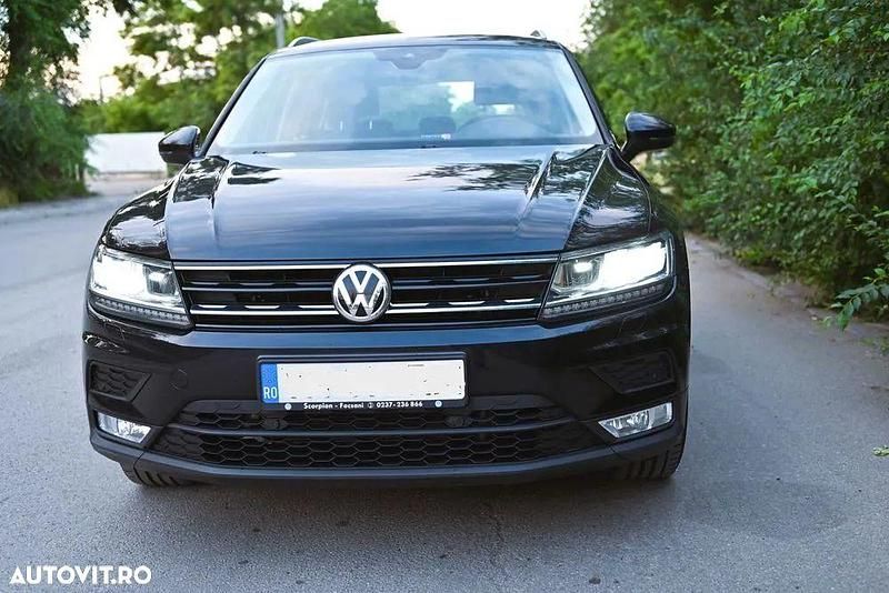 Culoarenegru Utilizat 2016 VW Tiguan Comfortline SUV | 16.000 EUR (Puțin scump) - Imagine 1/4