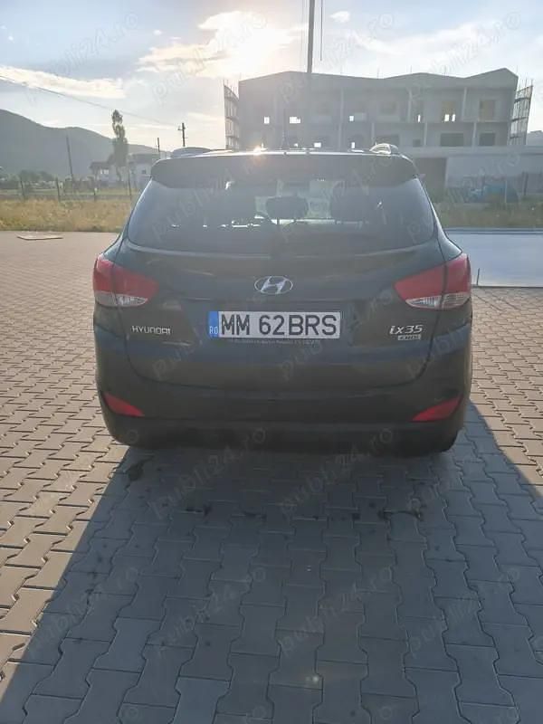 Utilizat 2011 Hyundai ix35 SUV | 4.500 EUR (Super Preț) - Imagine 1/4