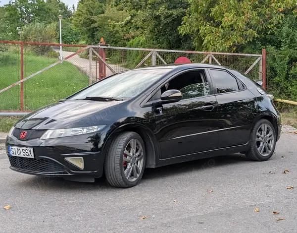 Second-hand Honda Civic 140 CP (102 kW) 2010 Negru Hatchback