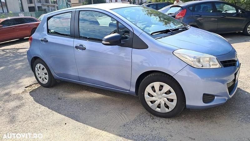 Culoarealbastru Utilizat 2011 Toyota Yaris Plus | 6.000 EUR (Scump) - Imagine 1/4