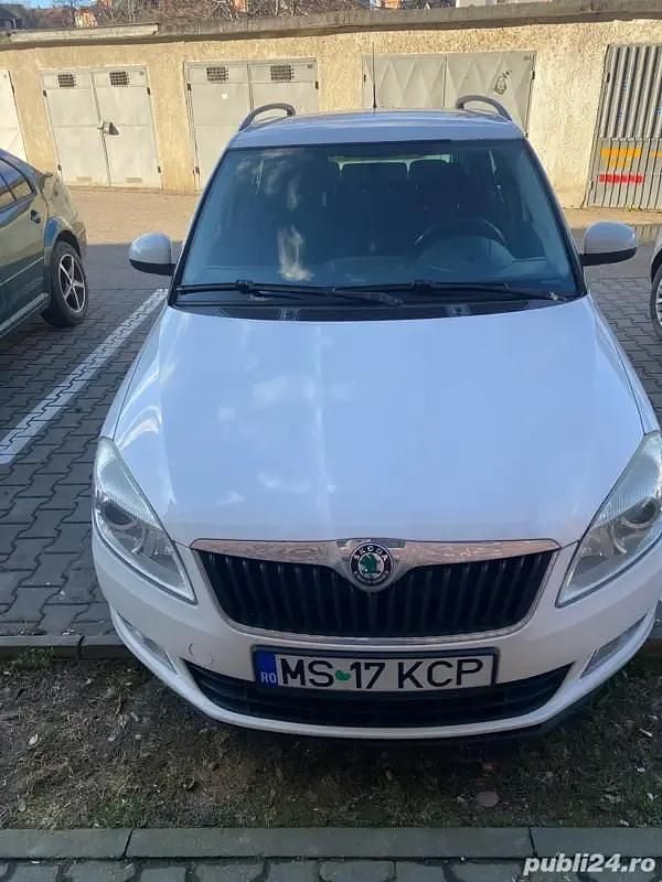 Alb Utilizat 2011 Skoda Fabia Break | 2.900 EUR (Preț OK) - Imagine 1/4